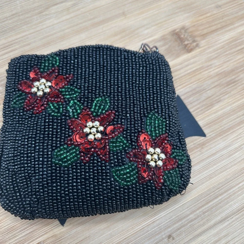 Beaded Poinsettia Zippered Pouch Clutch Coin Purse Small 7 3/4